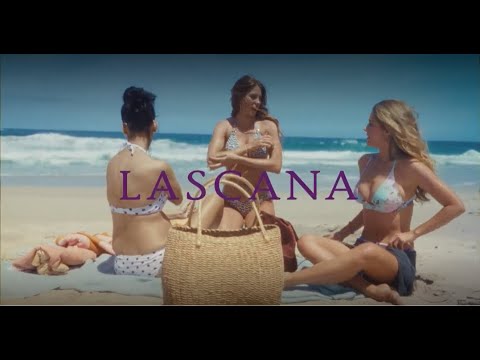 Victoria Swarovski und weitere Powerfrauen gehen gemeinsam auf Fashionreise